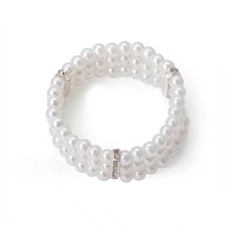 A collection of 6 1920 retro party accessories, headbands, necklaces, bracelets, cigarette sticks and earrings for women's daily wear