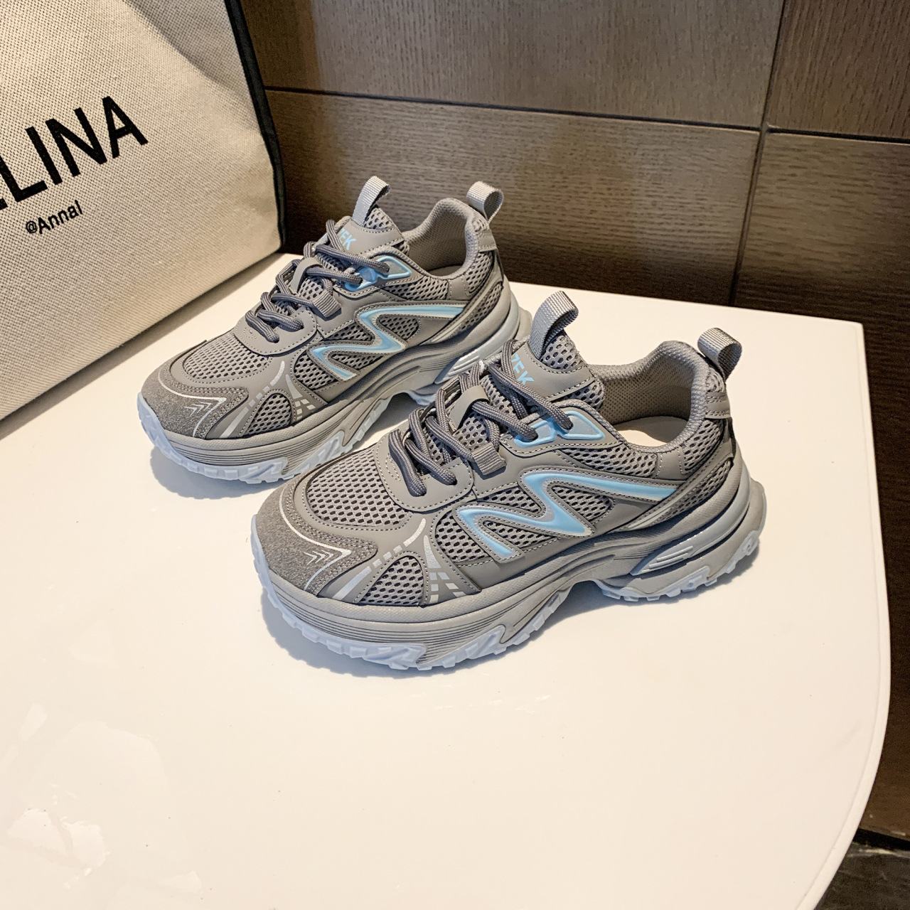 European station thick-soled color-blocking daddy shoes women's mesh breathable comfortable and lightweight casual sneakers