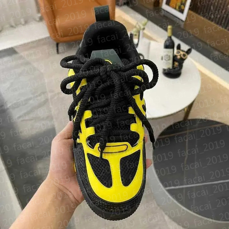Elegant Men's Skater Shoes with Unique Design High Quality B30 Leather Print Low Top Sneaker Collection Bread Shoes Lace-up Jogging Shoe N1