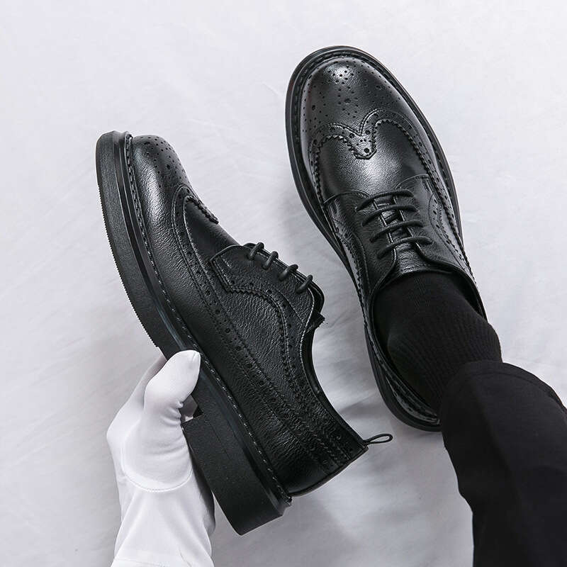 Men's in plus size, new casual leather fashionable men's block carved business dress shoes, wedding shoes