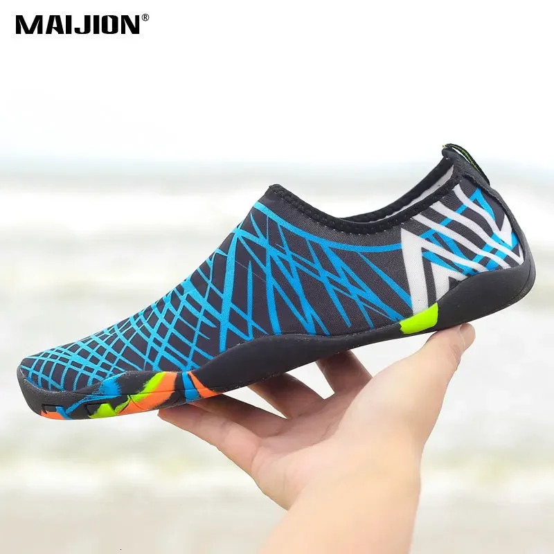 Men Women Aqua Shoes Sneakers Quick Dry Swimming Footwear Unisex Outdoor Breathable Upstream Beach Shoes 250402