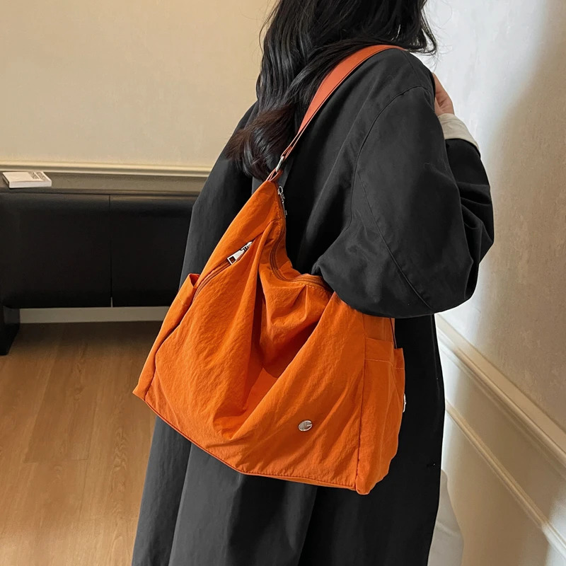 Minimalist and simple large capacity crossbody bag for women model pure color small crossbody bag single shoulder s 251104