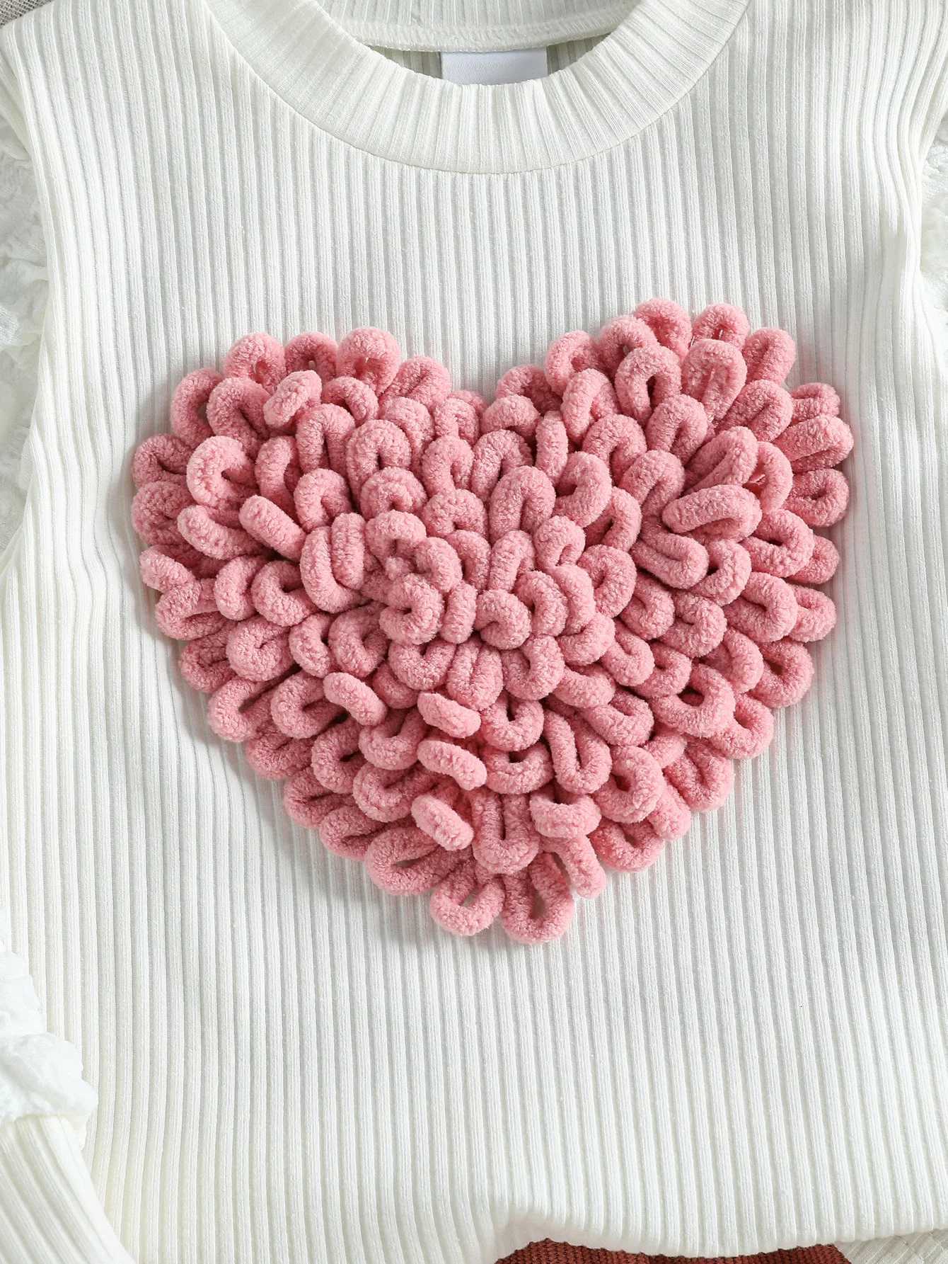 2PCS Children Spring Autumn New Style For Kids Girls 1-6Y Sweet Bubble Sleeve With Heart Top Short Skirt With Bow Clothes Set Y251105