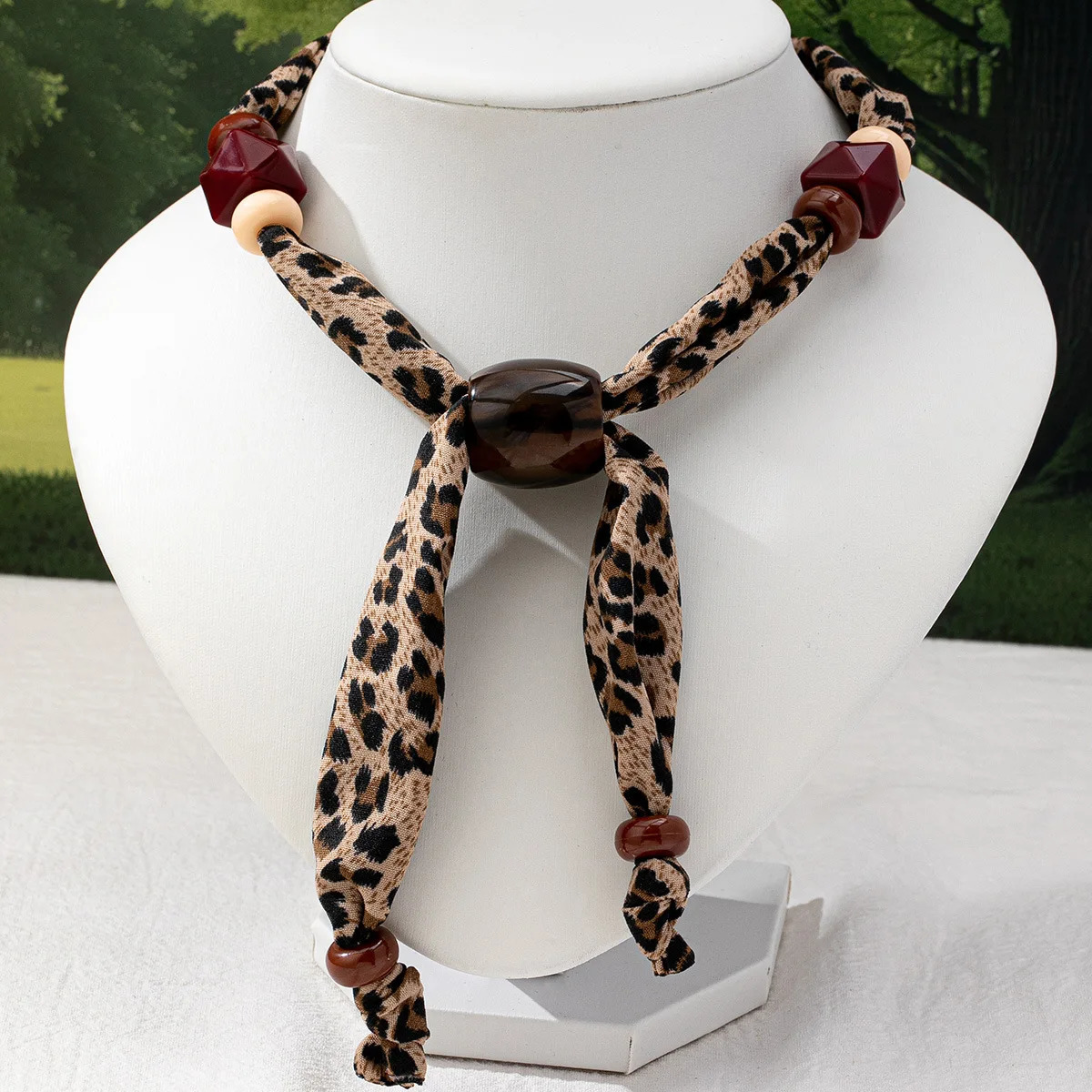 Retro Leopard Print Silk Scarf Necklace Pendant Chain Women Girls Gifts Fashion Jewelry Party Gift 2025 Style 251031