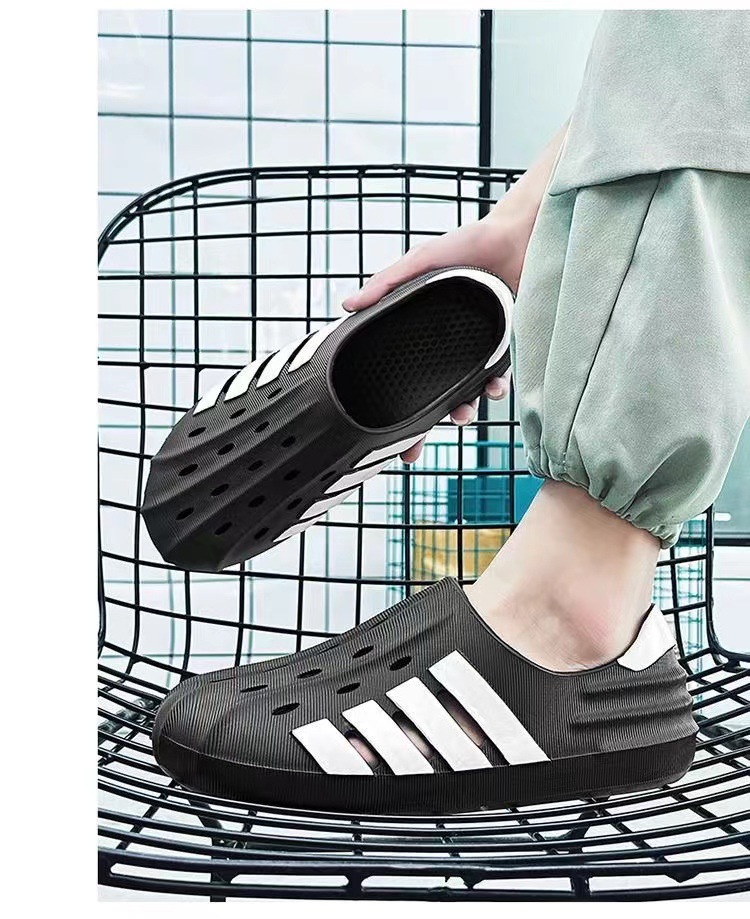 2025 spring and summer new slippers wear sports large size beach sandals unisex hollow breathable slippers black and white