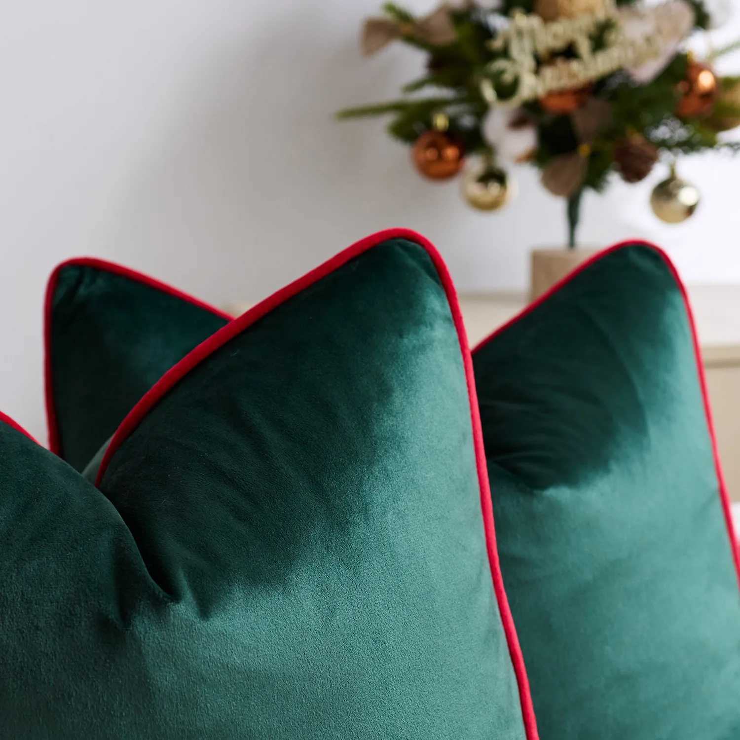 30x50/45x45cm New Year Christmas Decoration Pillow Case Cojines Red Green Velvet Rolled-Edged Cushion Cover Headboard Pillowcase Y251105