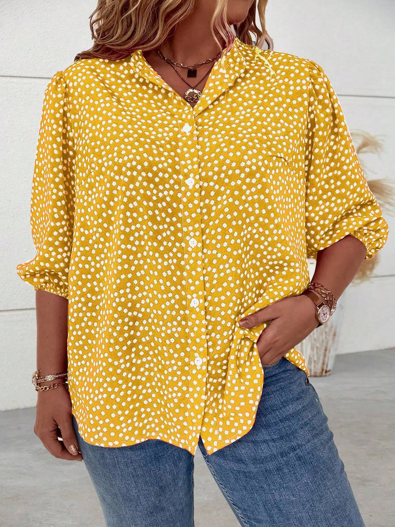 Womens Top Daisy Printed Mid Sleeve Collar Button Loose Shirt 250402