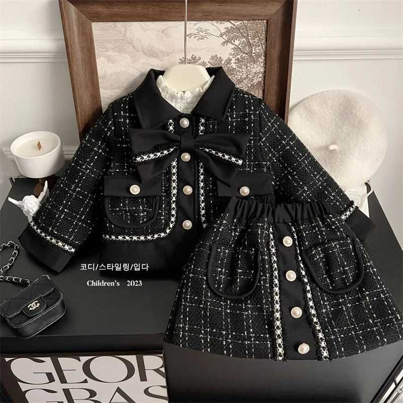 Childrens Clothing Sets Bow Plaid Coat Skirt 2pcs Sets Baby Girl Clothes Toddler Girl Clothes Baby Girl Outfit Set Y251105