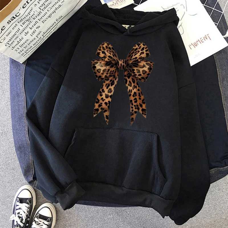 Bow Heart Love Leopard Print Hoodies Long Sleeve Funny Sweatshirts Streetwear Womens Casual Graphic Hooded Pullovers ClothesT251105