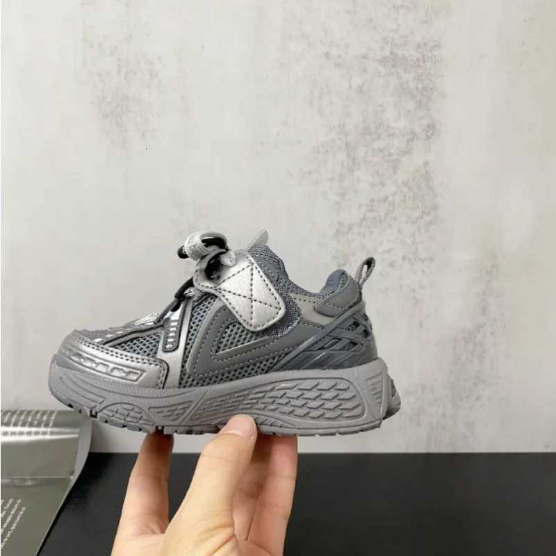 Size 26-37 Children Basketball Shoes Girls Boys Breathable Sport Shoe Kids Soft Bottom Running Sneakers Baby ToddlersT251105
