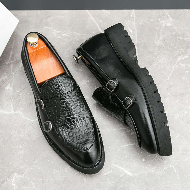 Men's shoes in plus size, new casual leather fashionable foot covers, business formal shoes, trendy suede loafers