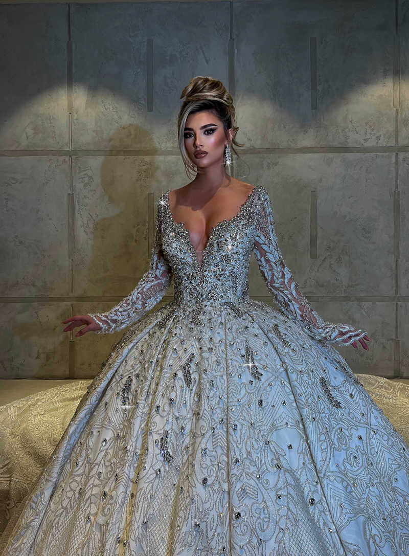 Luxury Wedding Dresses V Neck Long Sleeve Shiny Beaded Rhinestone Ball Gown Formal Occasion Dresses Customized Vestidos De Novia
