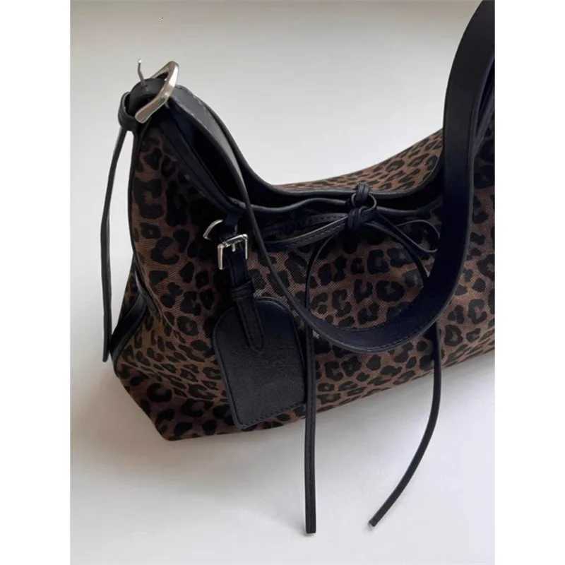 Korean Fashion Leopard Pattern Design Single Shoulder Bag American Sweet Cool Y2K Style Handbag Versatile Casual Underarm Bag Z251104