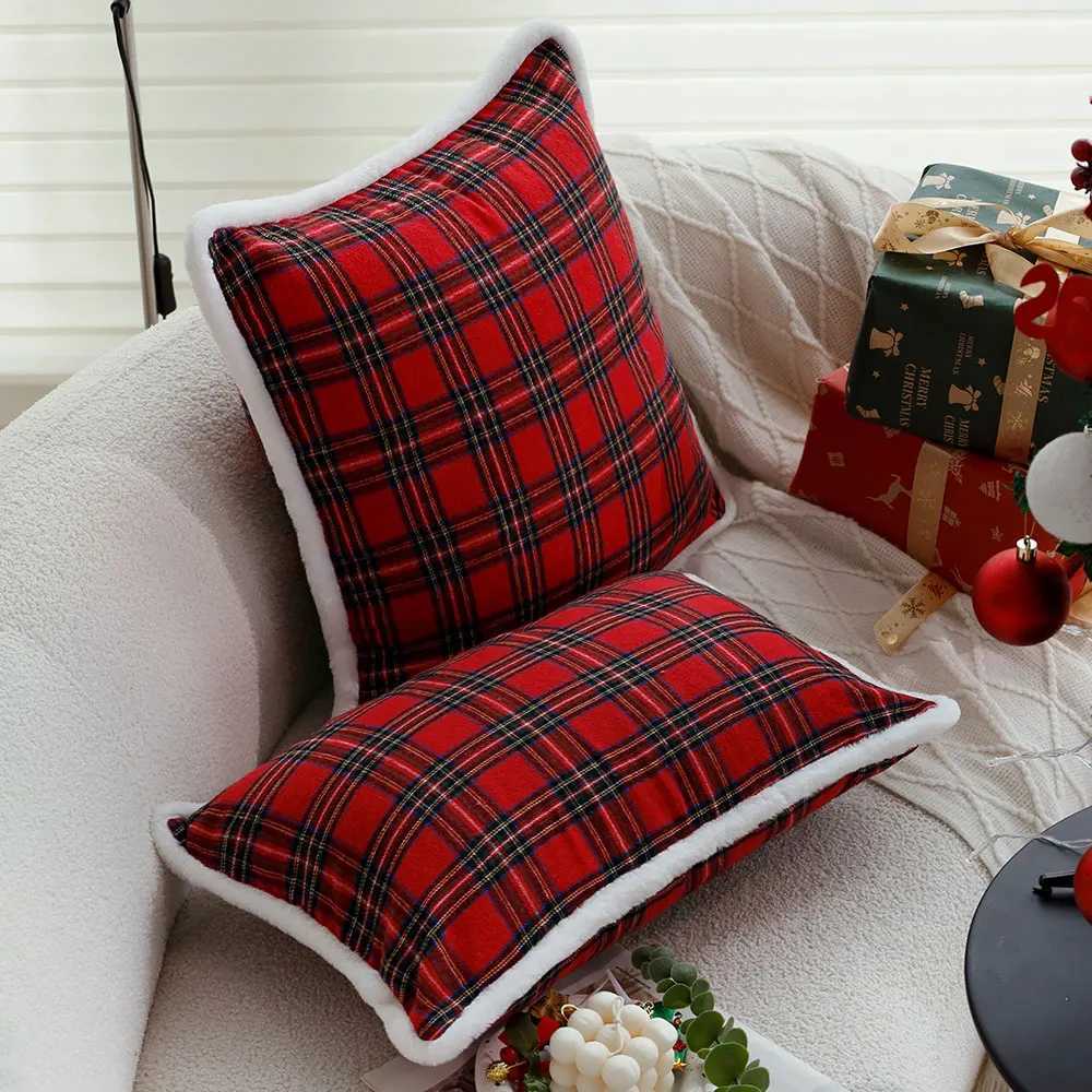 Christmas Red Plaid Decorative Cushion Cover White Plush Edge Pillowcase for Living Room Sofa Bedroom Soft Pillow Cover Xmas Y251105