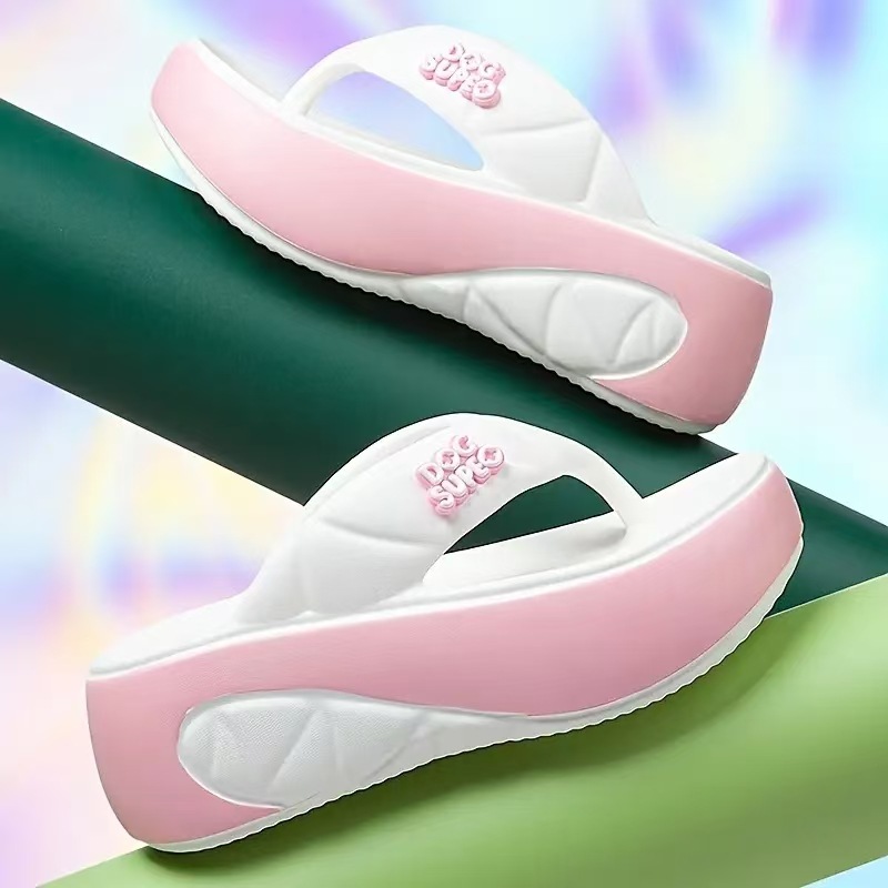 2025 summer hot item product EVA thick bottom 5cm flip-flops women wear high soft bottom wear-resistant slippers new style green white Spice Girl