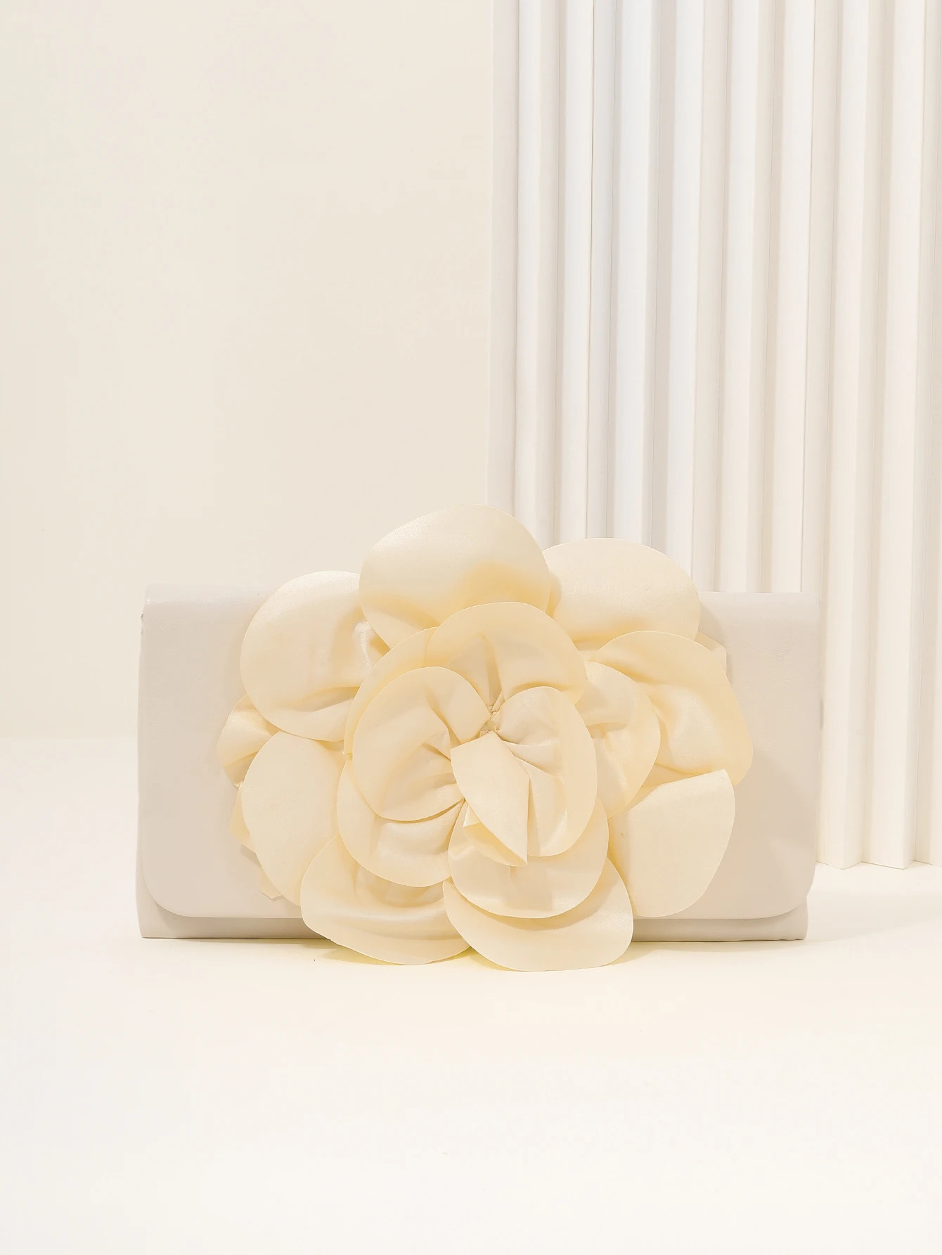 Ruched Evening Purse For WomenHandmade Flower Decor Clutch Bag Elegant Pleated Dinner Purse For Wedding Party Prom Banquet 251105