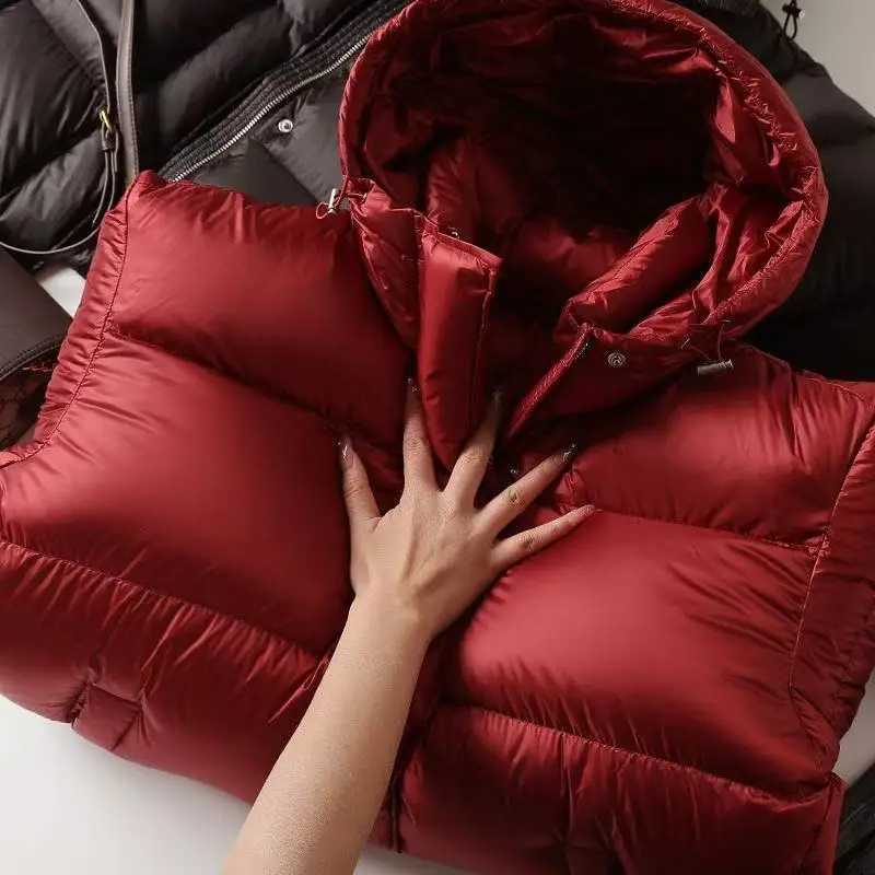 Womens Winter 2025 New High-end Thicken Goose Down Coat Lady Short Parka OvercoatT251105