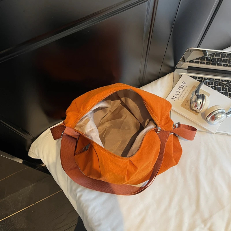 Minimalist and simple large capacity crossbody bag for women model pure color small crossbody bag single shoulder s 251104