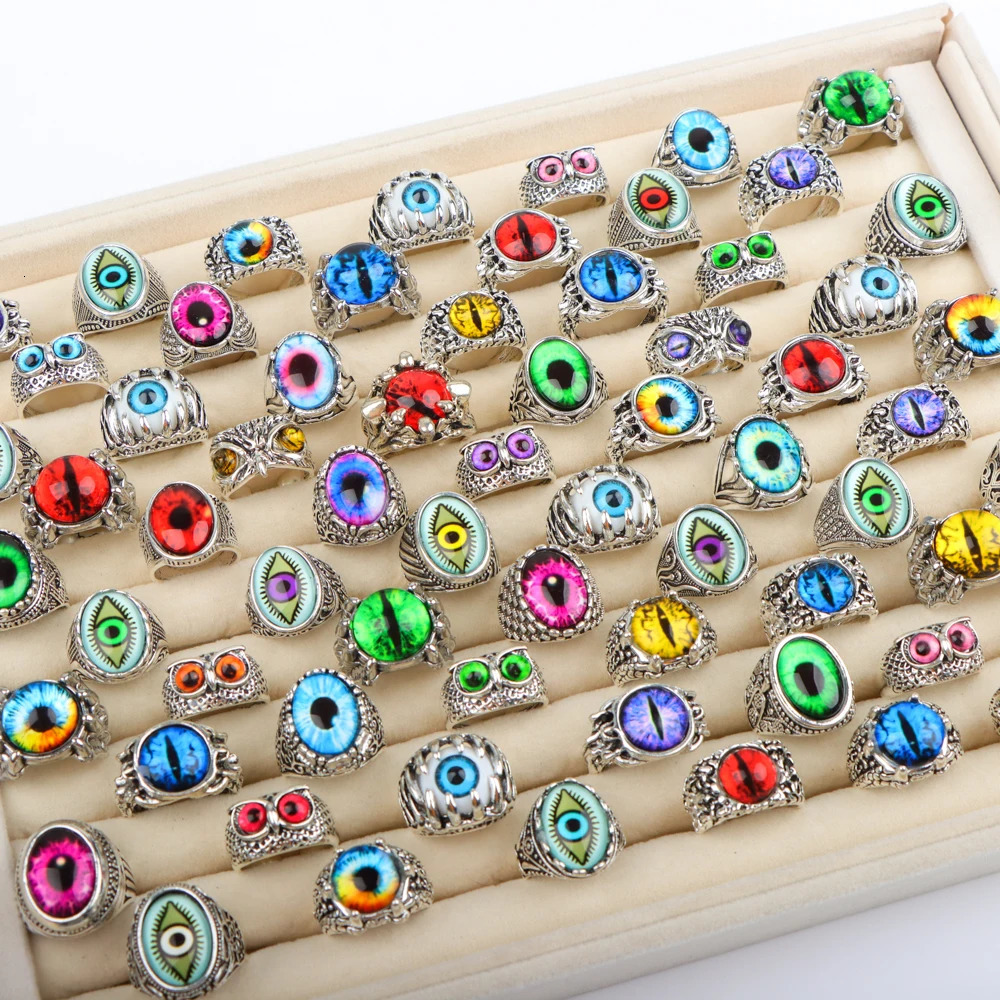 10203050 PcsPack Retro Punk Skull Devil Eye Ring Mens Womens Hip Hop Rock Party Accessories Mixed Style Jewelry Gift 251031