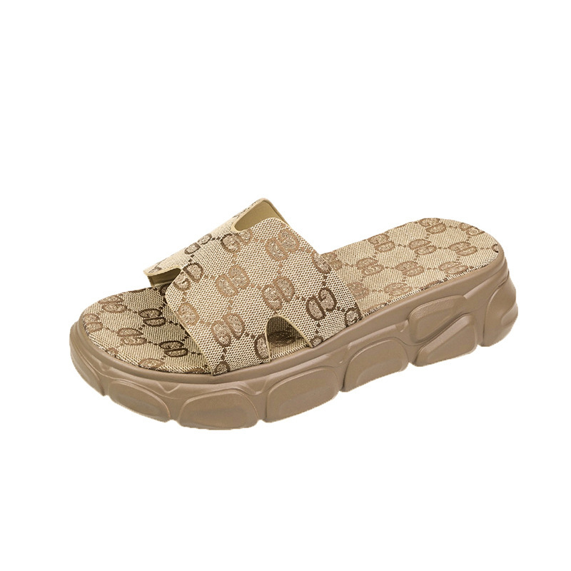 designer shoes 2025 European fashion brand letter cool for women style thick-soled flip-flops for outdoor wear beach shoes for women