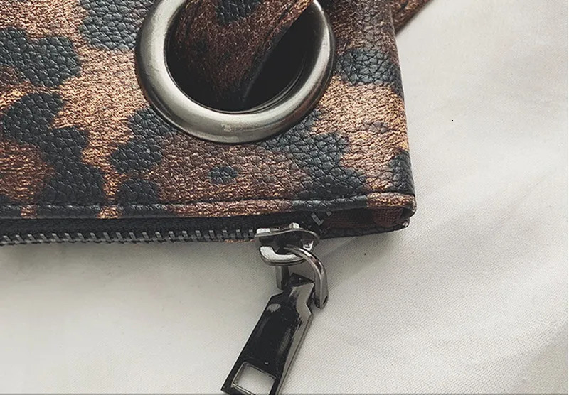 Leopard Womens Clutch Package Clutch Package Womens Evening Party Package High Quality PU Leather Shoulder Messenger Bag Handbag 250402