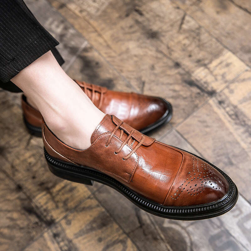 Large Leather 2023 Spring and Autumn Season Formal Business British Style Suit Wedding Groom Men's Shoes