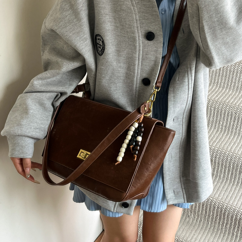 New Fashion Trend Single Shoulder Crossbody Trendy Women's Bag Versatile Light Luxury Multi-layer Texture Handbag