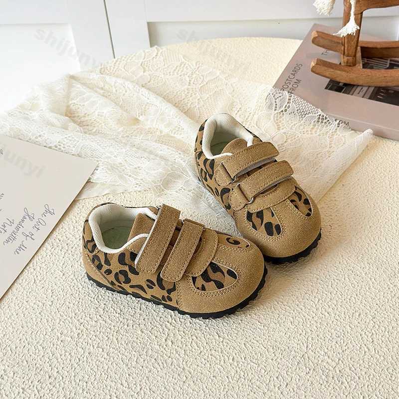 Children Outdoor Casual Sports Shoes 2025 Autumn Comfort Anti Slip Boys Girl Fashion Leopard Print Flat Shoes Toddler SneakersT251105