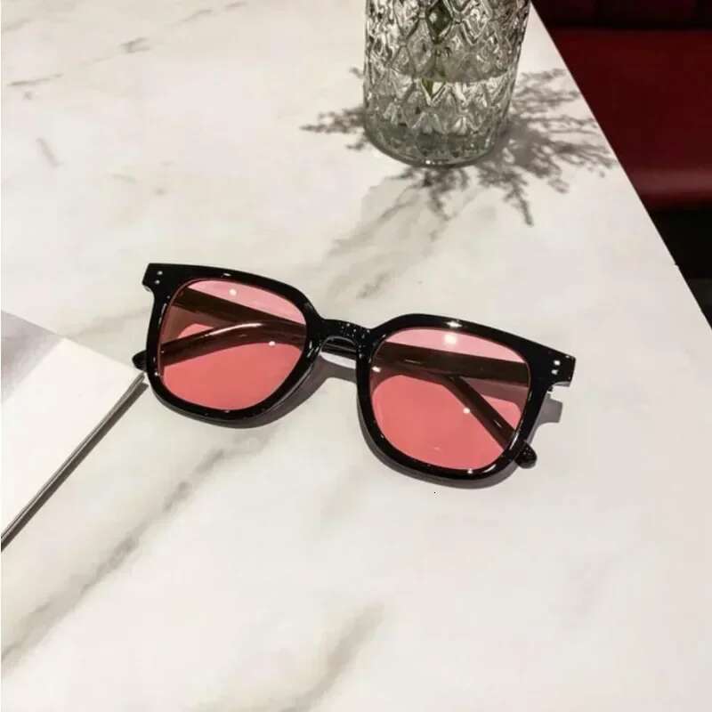 New Ins Style Retro Square Sunglasses Fashion Personality Trend Simple Glasses Men and Women The Same