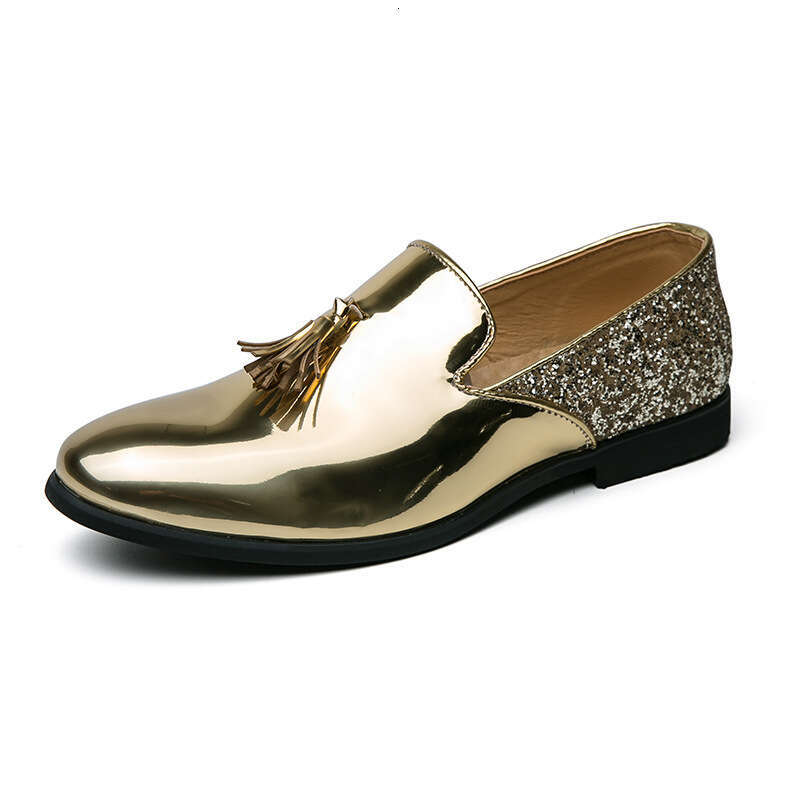 Large sizes 38-47, 2023 Spring and Autumn season new pointed block shoes, British carved leather shoes