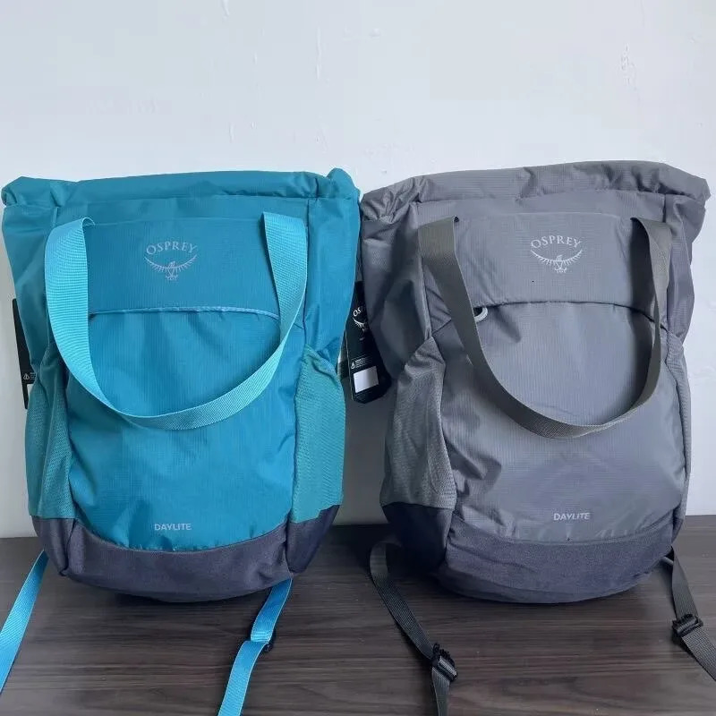 Backpack Schoolbag for Men and Women Largecapacity Waterproof Computer Light Outdoor Bag 20L 251104