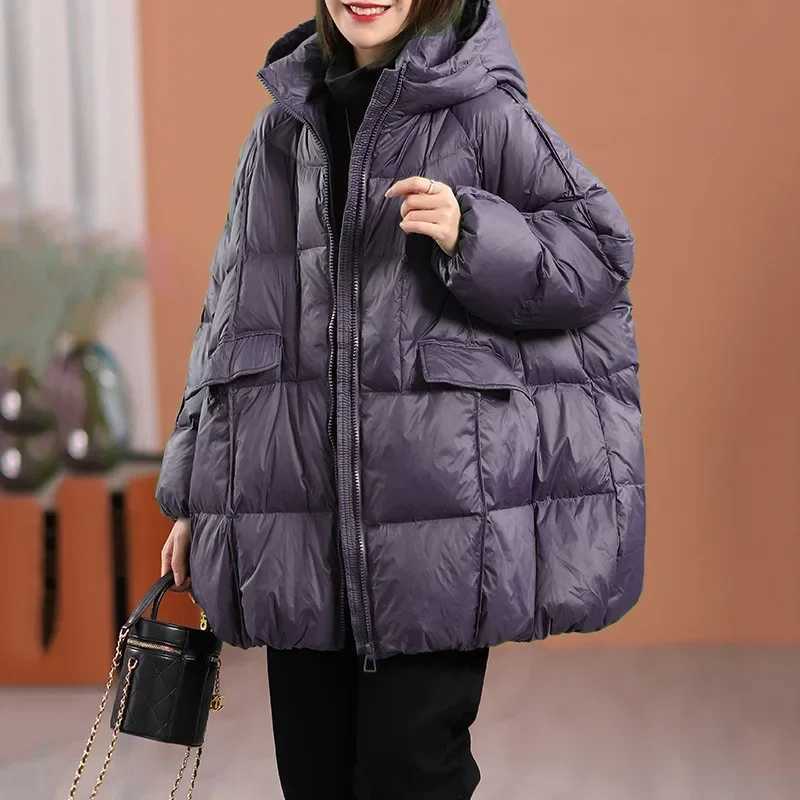 2024 New Winter Women White Duck Down Jacket Hooded Warm Oversize Puffer Coat Female Casual Loose Parkas Pocket OutwearT251105