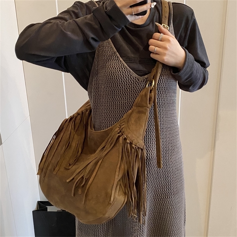 Womens shoulder bag Bohemian style tassel womens bag large capacity handbag fashionable handbag 251027