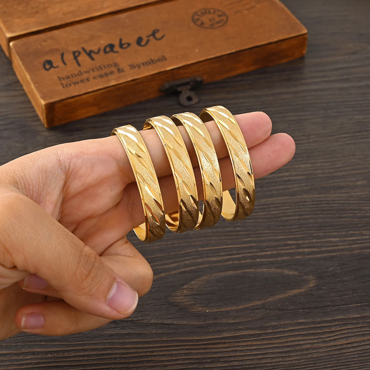 4PCS 24K Gold Plated 45MM Cute Kid Size Bangle High Quality Dubai Ethiopian Bracelet Africa Party Gifts 251031