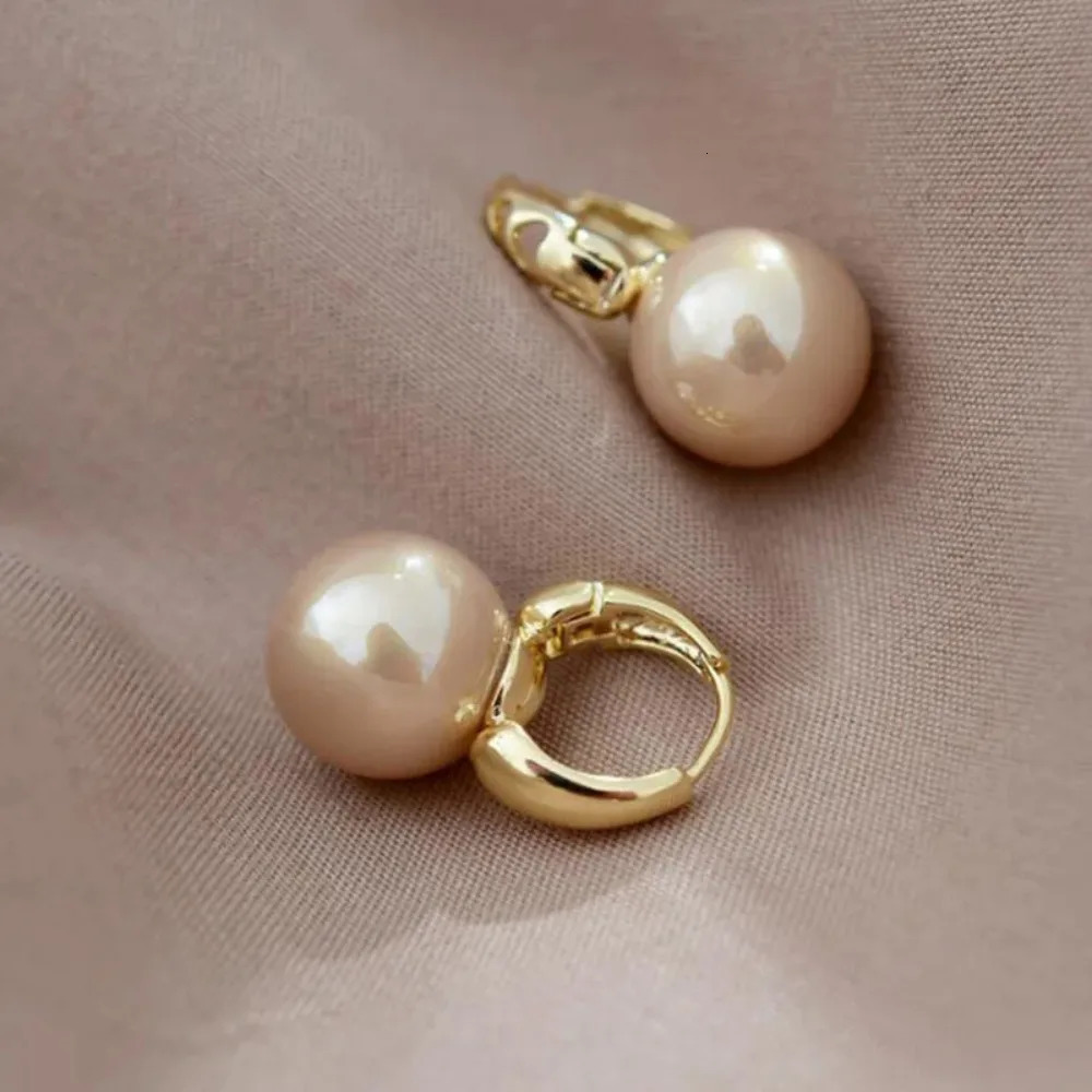 Pearl Studs Hoop Earrings for Women Charm Gold Color Eardrop Minimalist Korean Dangle Earring Wedding Jewelry Accessories 251131