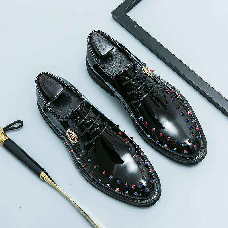 Large gold patent pointed leather shoes in size 38-46, personalized Chelsea fashion willow nail loafers