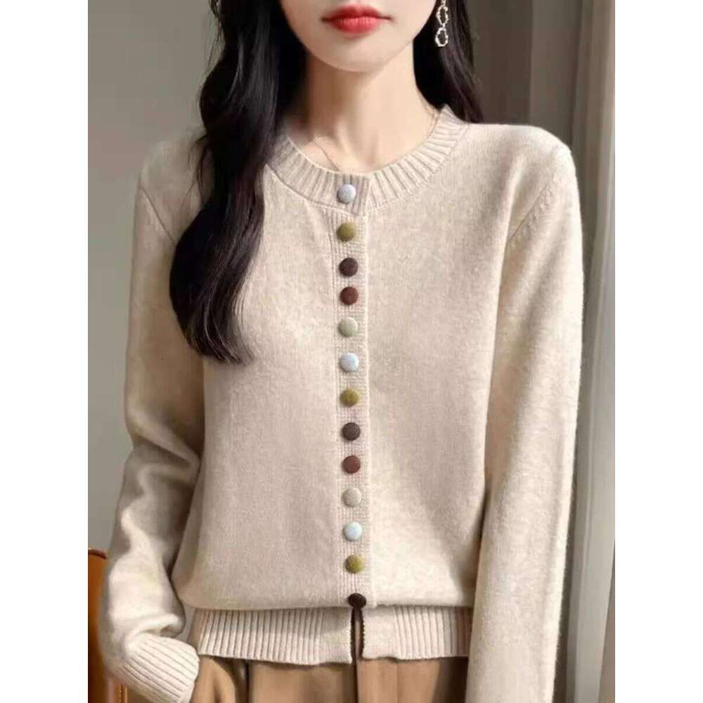 Women Fashion Single Breasted Thick Warm Autumn Winter Knitted Sweater O-Neck Long Sleeve Cardigans Bottoming Shirts Designer Sweater Bear Sweater