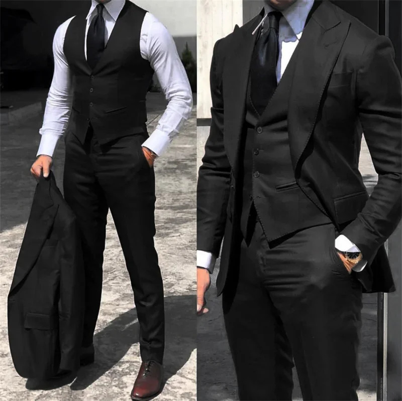 3 Pieces Black Classic Men Suit Tuxedo Lapel Groomsmen Wedding Suits Set Fashion Business Blazer JacketPantsVest 251023