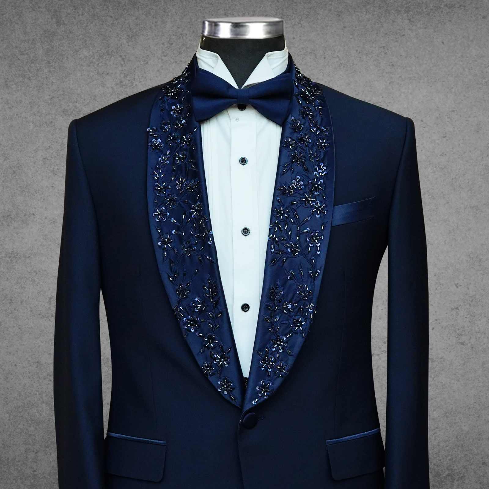 Luxury One Piece Jacket Blazer For Men Shawl Lapel One Button Wedding Tuxedos Sequins Beading Customized Business Wear