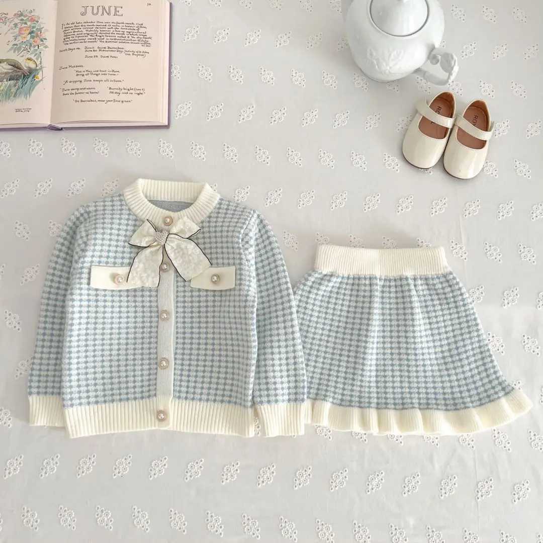 2025 Autumn/Winter New Childrens Sweater Sets Girls Big Bow Style Elegant Knitted CardiganShort Skirt Baby Clothes Set 2pcs Y251105