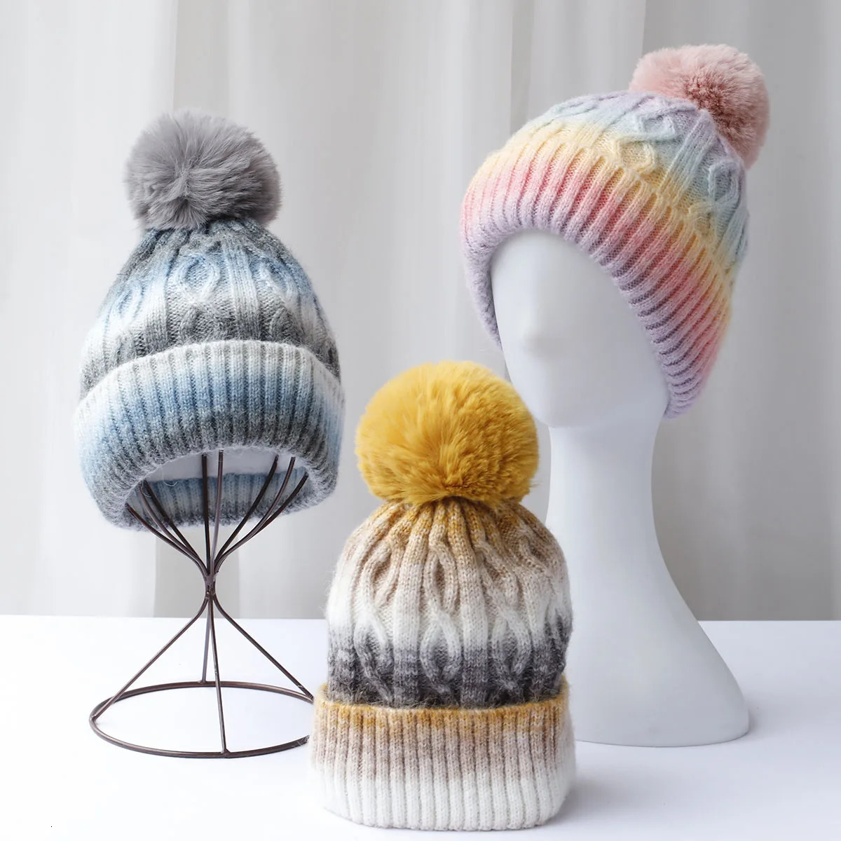 Winter multicolour Knitting Hat For Women Fur Pompom Thick Plush Cap Beanie Solid Color Ladies Warm Ski Snow Skullies Beanies 251030