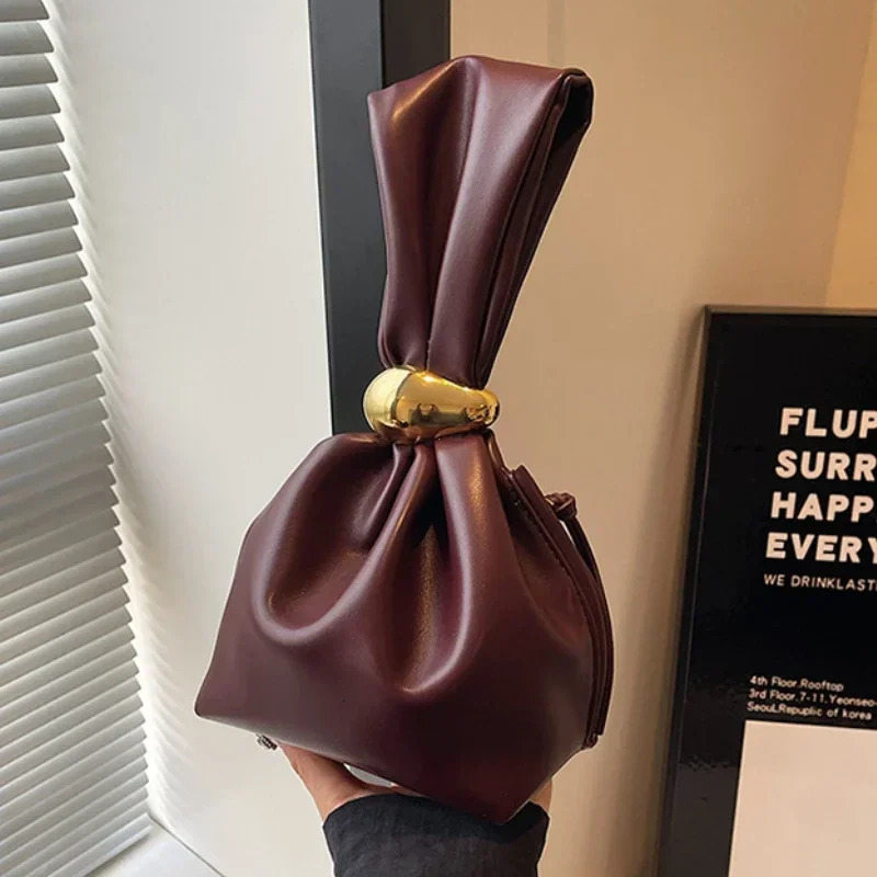 Personalized soft leather clutch bag womens pleated mini bucket bag temperature side zipper party evening bag 250402