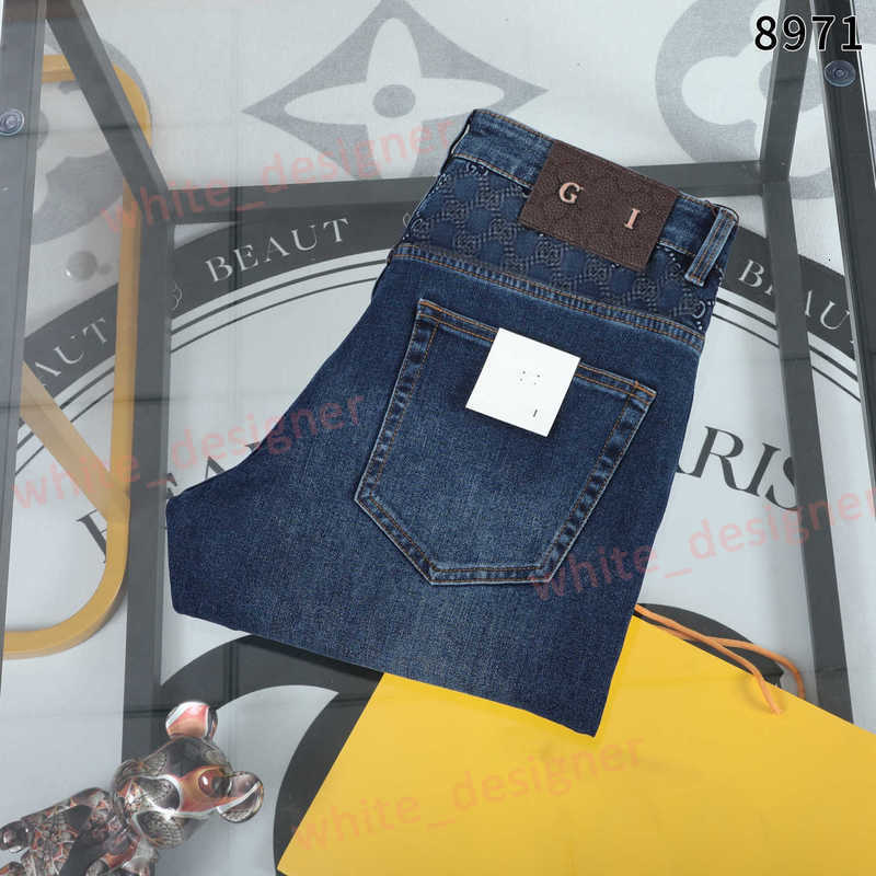 Designer mens jeans 25 new Denim Trousers Mens Business casual Jeans Designer Jean men Pants High-end Quality Straight Design Retro Streetwear Size 29-40
