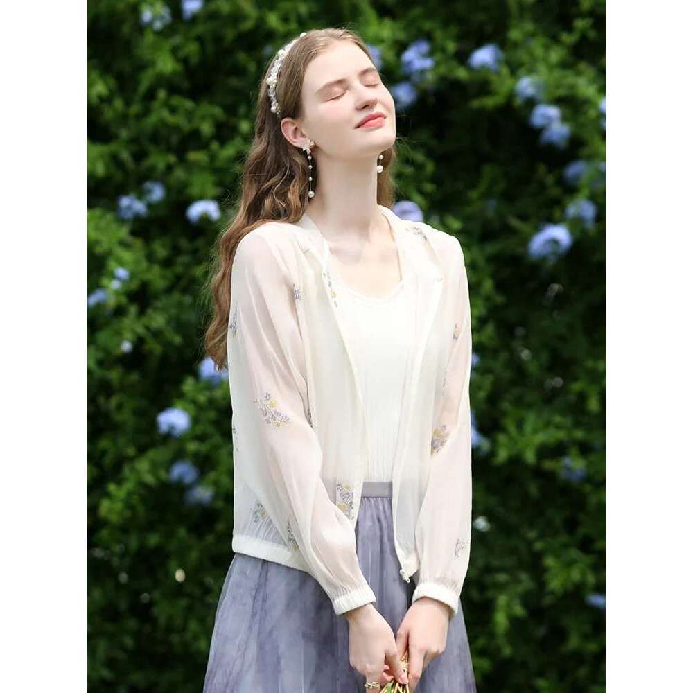 Thin Light Sun Protection Jacket Apricot Embroidery Ral Hooded Coat Women's Summer New Cardigan
