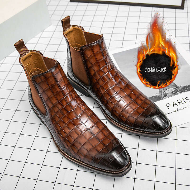 Men's boots, oversized high top cotton shoes, fashionable men's business leather shoes with plush Chelsea boots