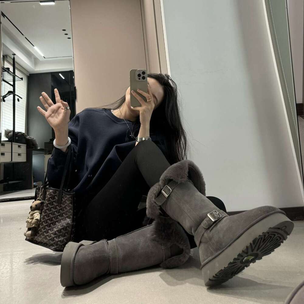 Edition Cowhide Snow Women Vintage 2025 Designer Shoe New Over-the-Knee Long Riding Boots