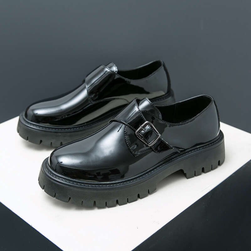 Men's oversized new casual fashionable thick soled leather shoes, trendy British style business dress shoes