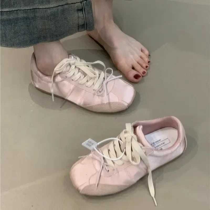 White Lace Knot Sports Shoes for Wen Spring Autumn New Style Casual Loose Fit Fem Footwear Cfortable Breathable Y251105