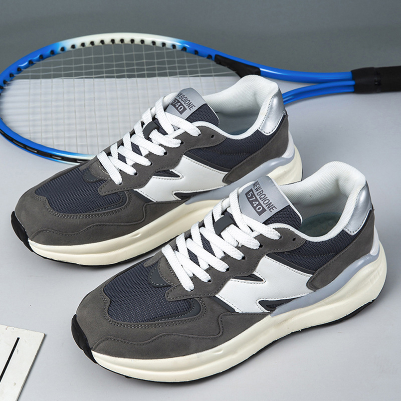 Free Shipping 2025 New design Sneakers Retro Running Shoes Anti-slip and wear-resistant Thick Sole Sport Shoes for Men and Women