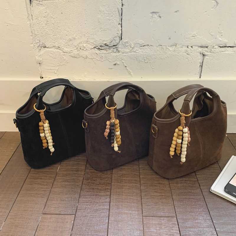 2025 Autumn Winter Fashion New Faux Suede Shoulder Bags Hasp Large Capacity Commute Stylish Design Womens Tote Bags Z251104